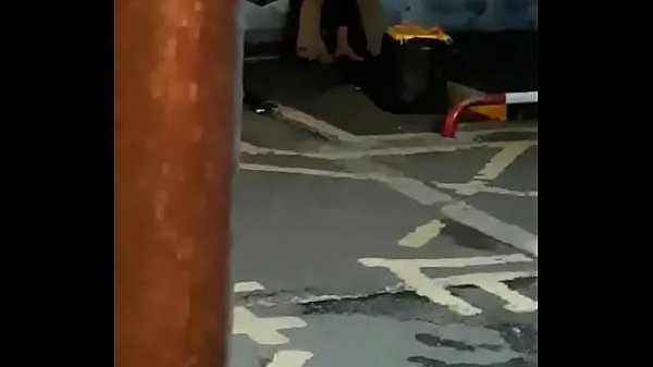 วัยทำงานเขาเสียวกัน เข้ามุมอับก็จัดเต็มล้วงหีจับนมเต็มที่แอบดูหี