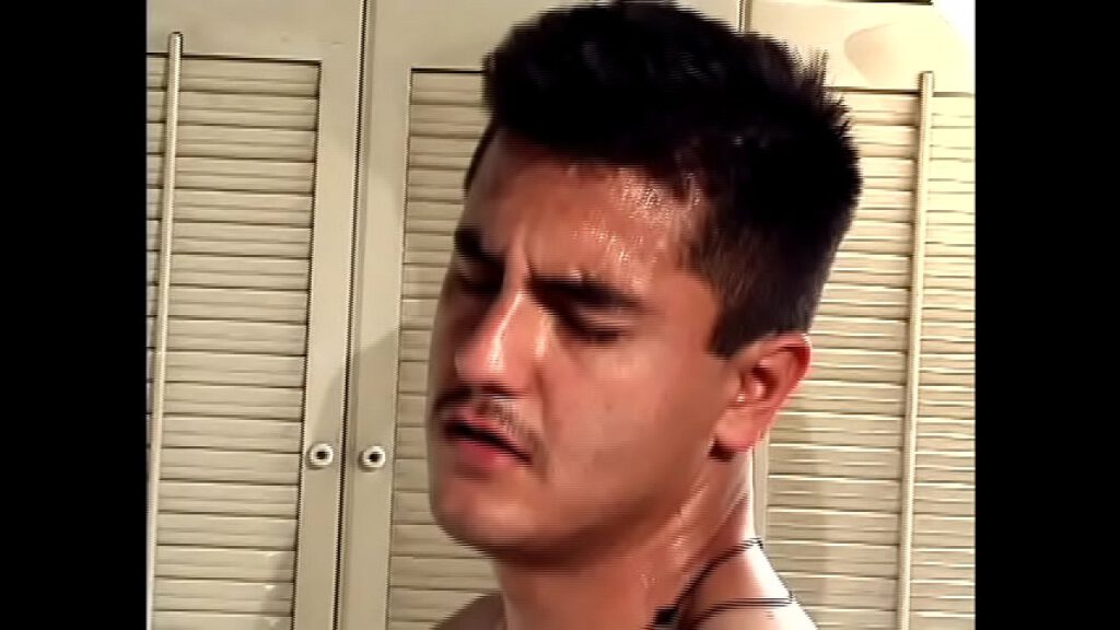 หนังเกย์ออนไลน์คลิปโป๊หนุ่มเกย์ฝรั่งเสียวจัดอมควยให้อย่างเด็ดเลย